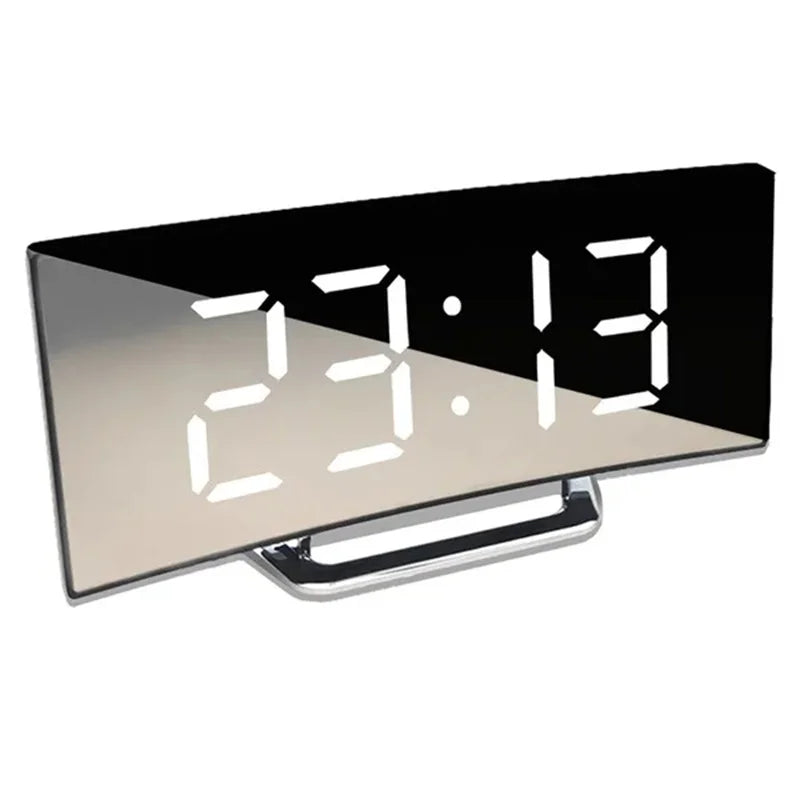 Horloge Numérique LED à Écran Courbé - Réveil Digital, Affichage Miroir, Grand Écran, Charge USB, Idéale pour Table de Chevet