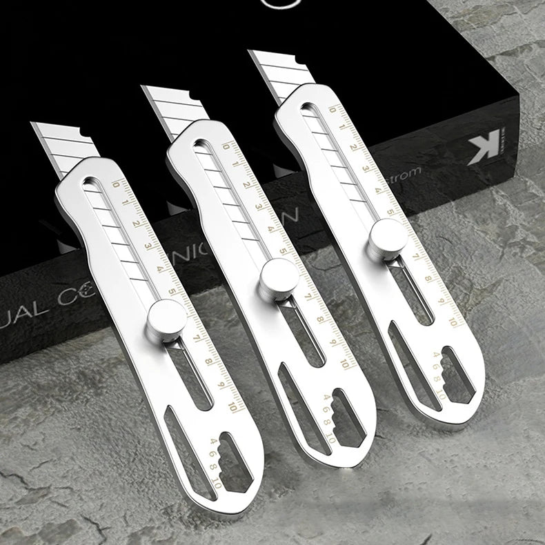 Couteau Universel Industriel 6-en-1 - Corps en Acier 18cm, Lame Remplaçable en Acier Carbone, Cutter Multifonction Renforcé